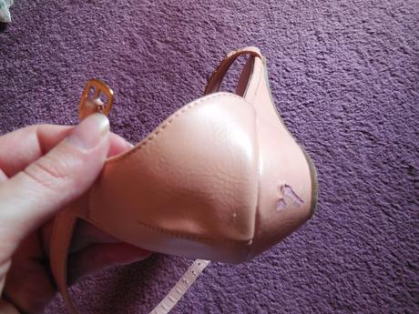 Marhuľkové sandálky na nízkom, 39