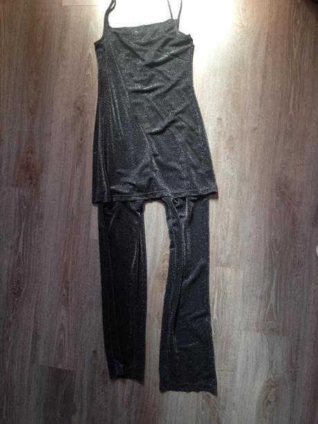 Slávnostný overal, 38