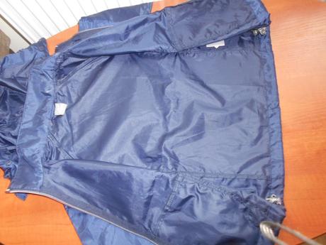 Vetrovka do dažďa, 128