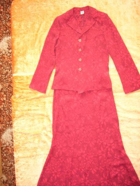 Červený kostým, 3-kombinácia, veľkosť č. 38, 38
