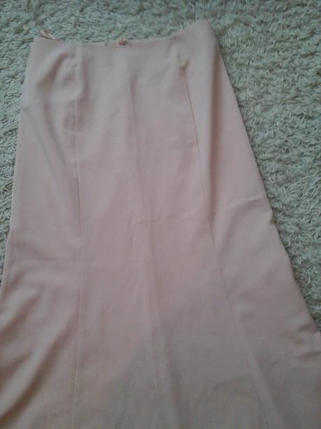 Dlhha spolocenska sukna, 42