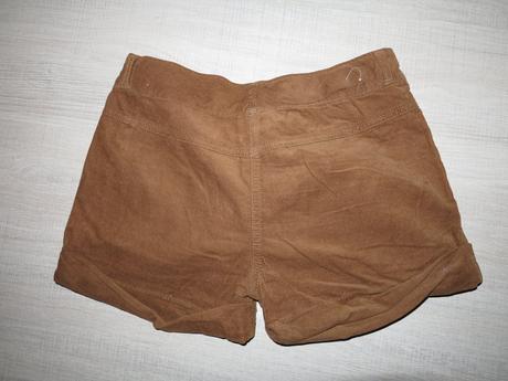 Menčestrové kraťasy, next,140