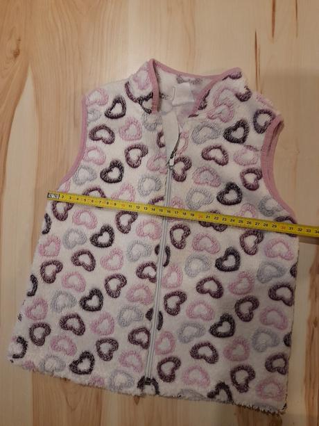 Vestička so srdiečkami, 98