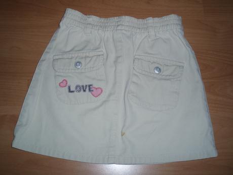 Béžová sukňa, 110