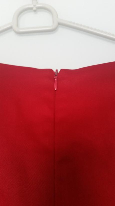 Cervene saty v.40, 40