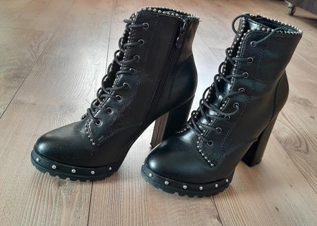 Dámske zateplené šnúrovacie čizmy, 38