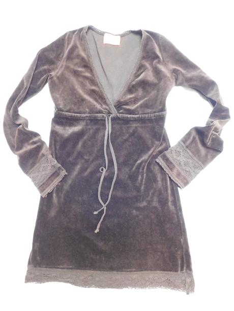 Luxusne velurove šaty, 36