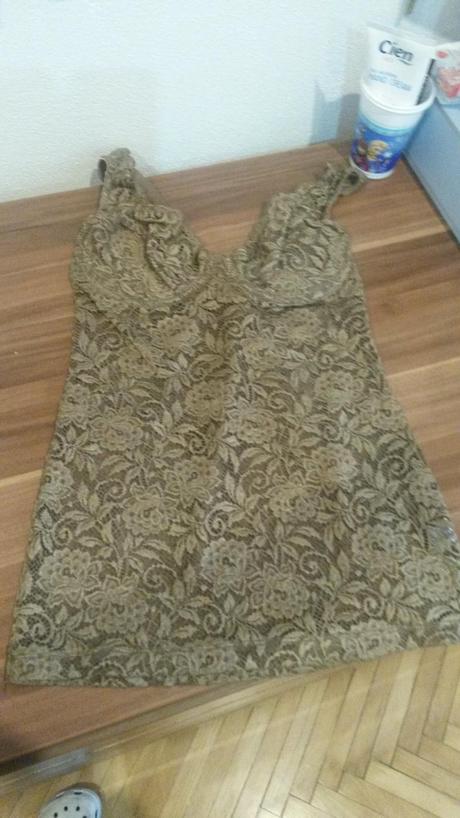 Čipkované sexi tielko s kosticami, 70b