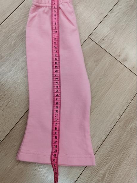 Nádherné tepláčiky, 80