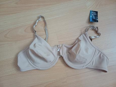 Podprsenka s kosticami, 85b