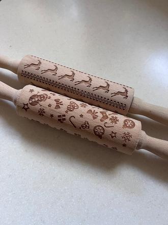 Vianočný valček na cesto s motívom,