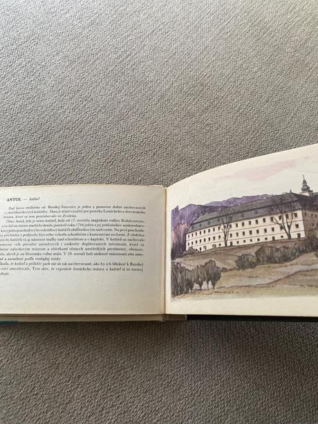 Naše hrady a kaštiele pisoň štefan velba marián,