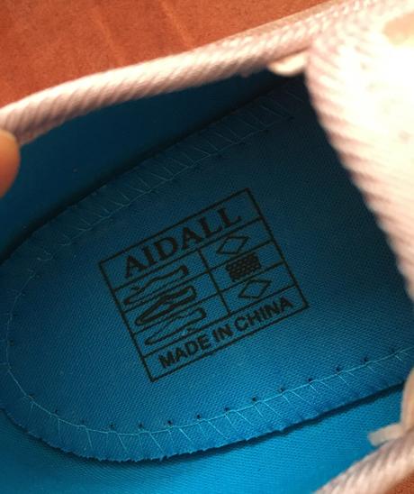 Trblietavé coolové tenisky, 30