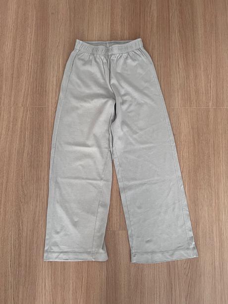 Široké nohavice, zara,146