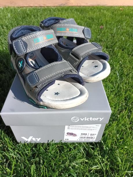 Sandalky, velk. 29, 29