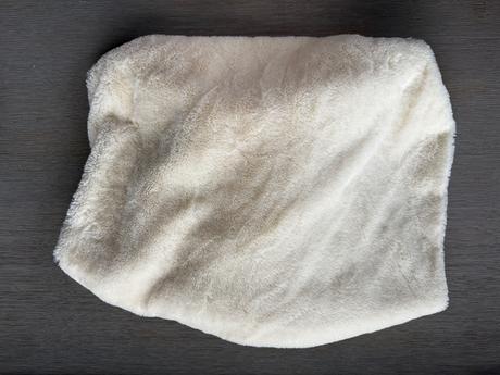 Dámsky kožušinový nákrčník bershka, bershka