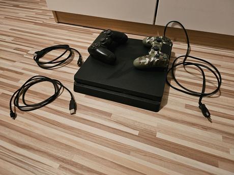 Predám konzolu ps4 a televízorom thomson 32hd5506, 