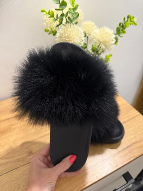 Dámske šlapky s kožušinou, 38