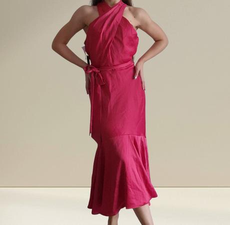 Elegantné lesklé šaty, m