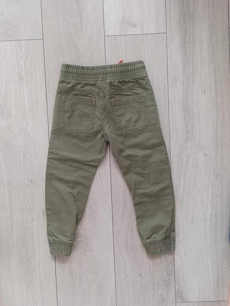 Perfektne nohavice v.110 ff, f&f,110