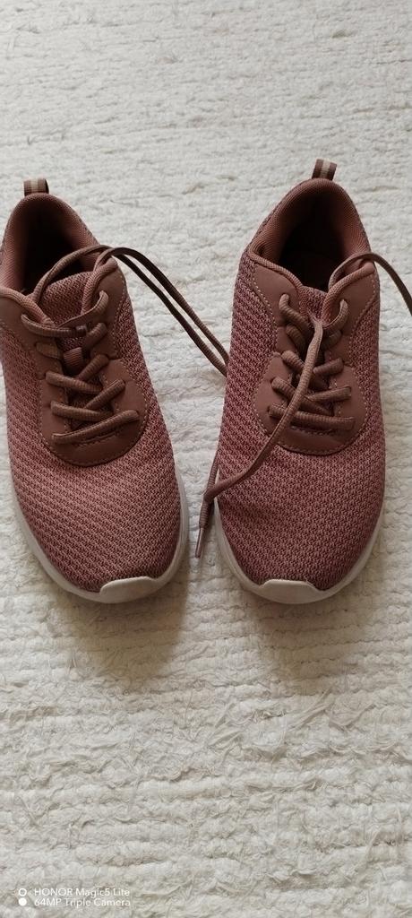 Tenisky, deichmann,37