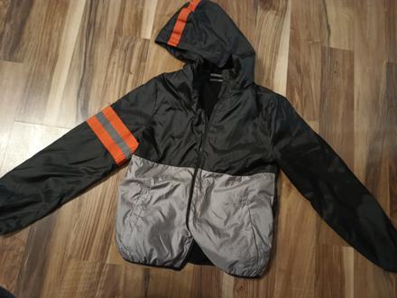 Prechodná vetrovka 140, 140