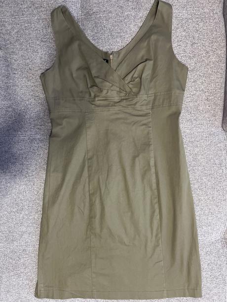 Zelené puzdrové šaty, m