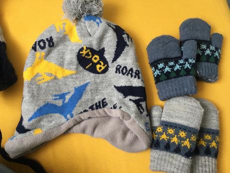Detská čapica a rukavice, 92