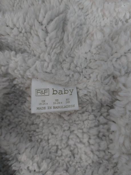 Zatepleny svetrik, f&f,92