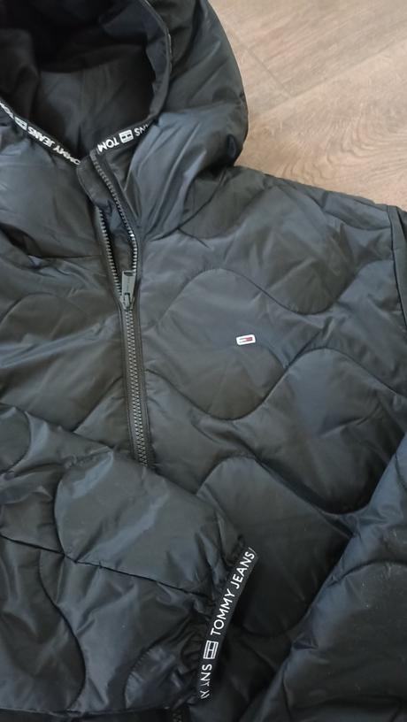 Tommy jeans prechodna bunda, tommy hilfiger,m