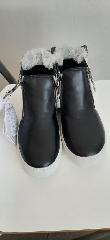 Polotopanky, reserved,35