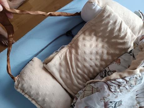 Hniezdo pre bábätká + zavinovačka + 2x deka,