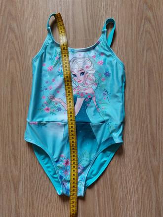 3x plavky 9-10 r., 122