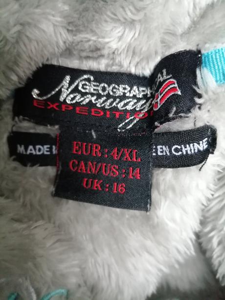 Damsky značkový kozusok strieborný vel. 4 xl, 4xl