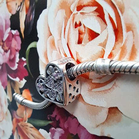 Prívesok plný lásky, 