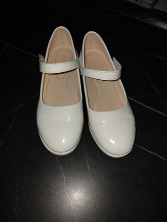 Topánky na prijímanie, 36