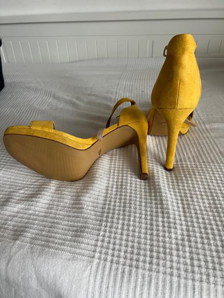 Sandále na vysokom podpätku, 40
