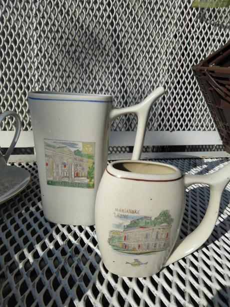 Stare keramicke doplnky,