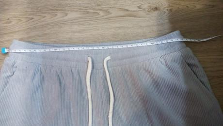 Vymakané menčestrove nohavice s/m, m