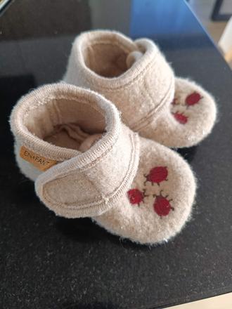 En fant / enfant vlnene papuče, en fant,20