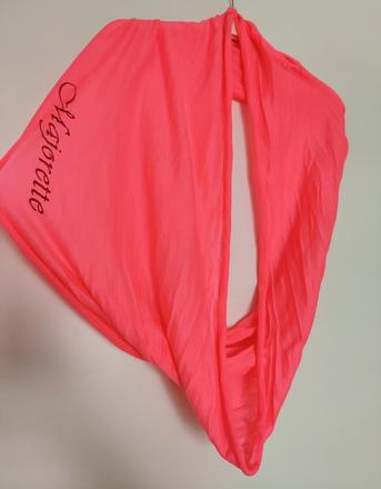 Žiarivá nekonečná šatka, 