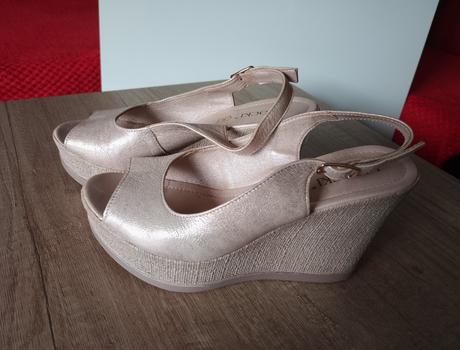 Sandále, lasocki,37
