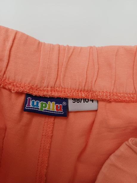 Šortky / kraťase s čipkovaným vreckom, lupilu,98