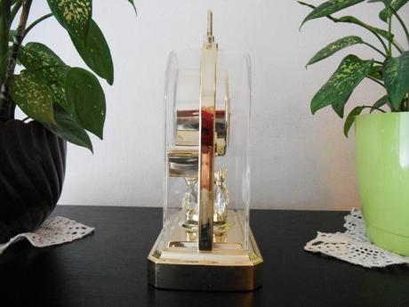 Stolové kyvadlové hodiny rhythm gold,