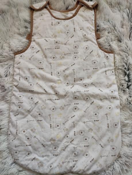 Spací vak malo používaný v.3 až 6 mesiacov, f&f