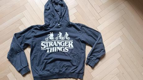Trička a mikina stranger things, sinsay,146