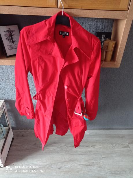 Trenčkot +šatka, 36