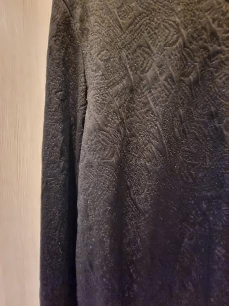 Čierna mikina, gate,s