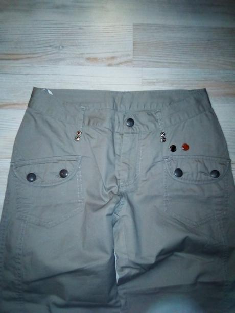 Dámske trištvrťové nohavice, m