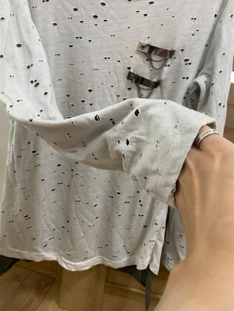 Tričko s dierami, m